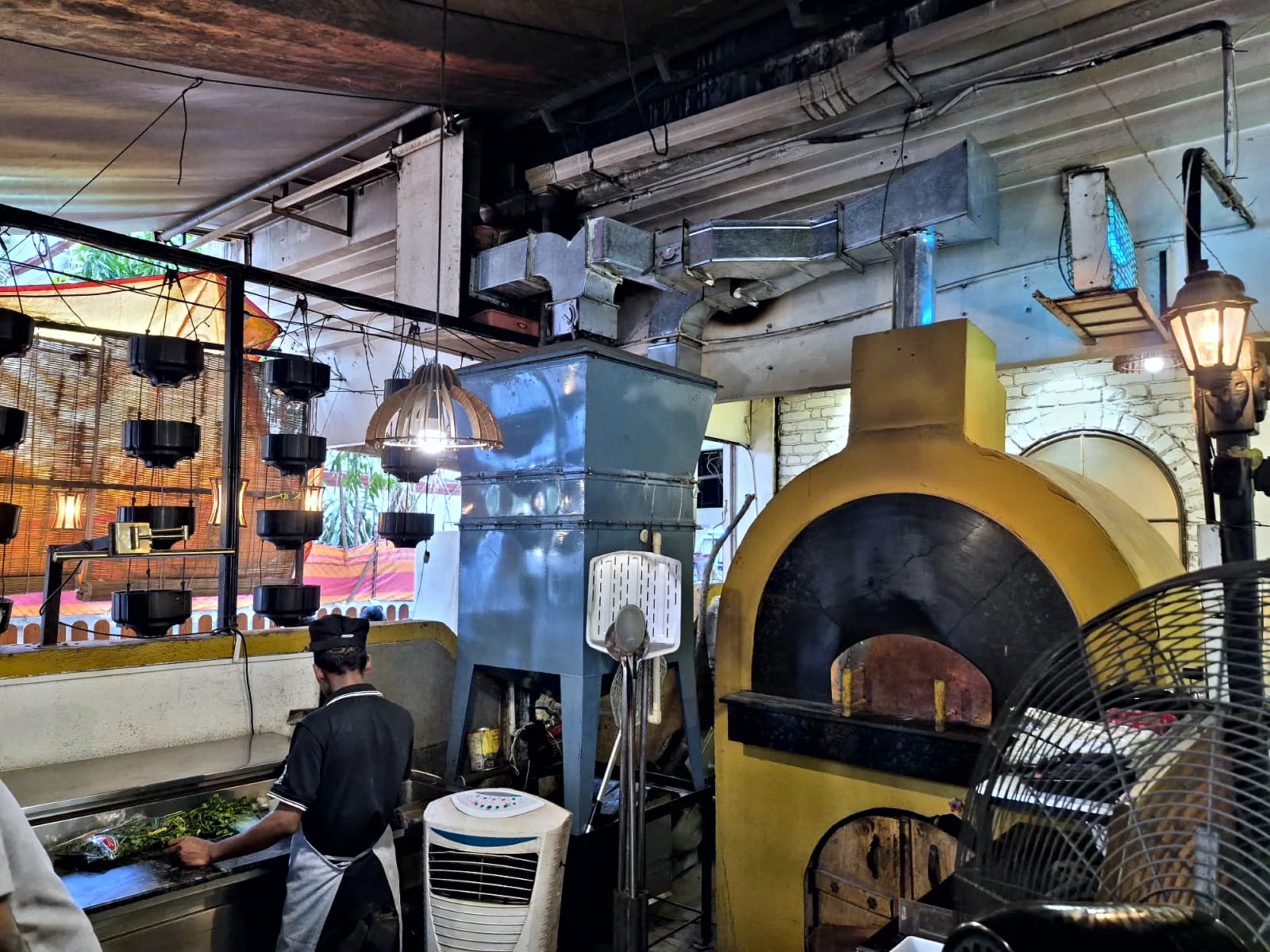 Oven view of the SuVayu-Bake installation
